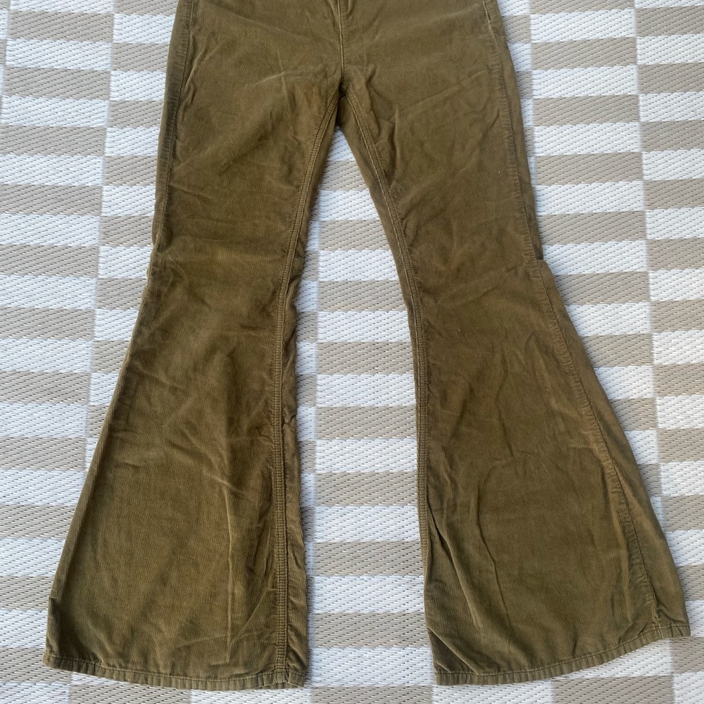 Free People Corduroy Pull On Flare Olive Green Size 27